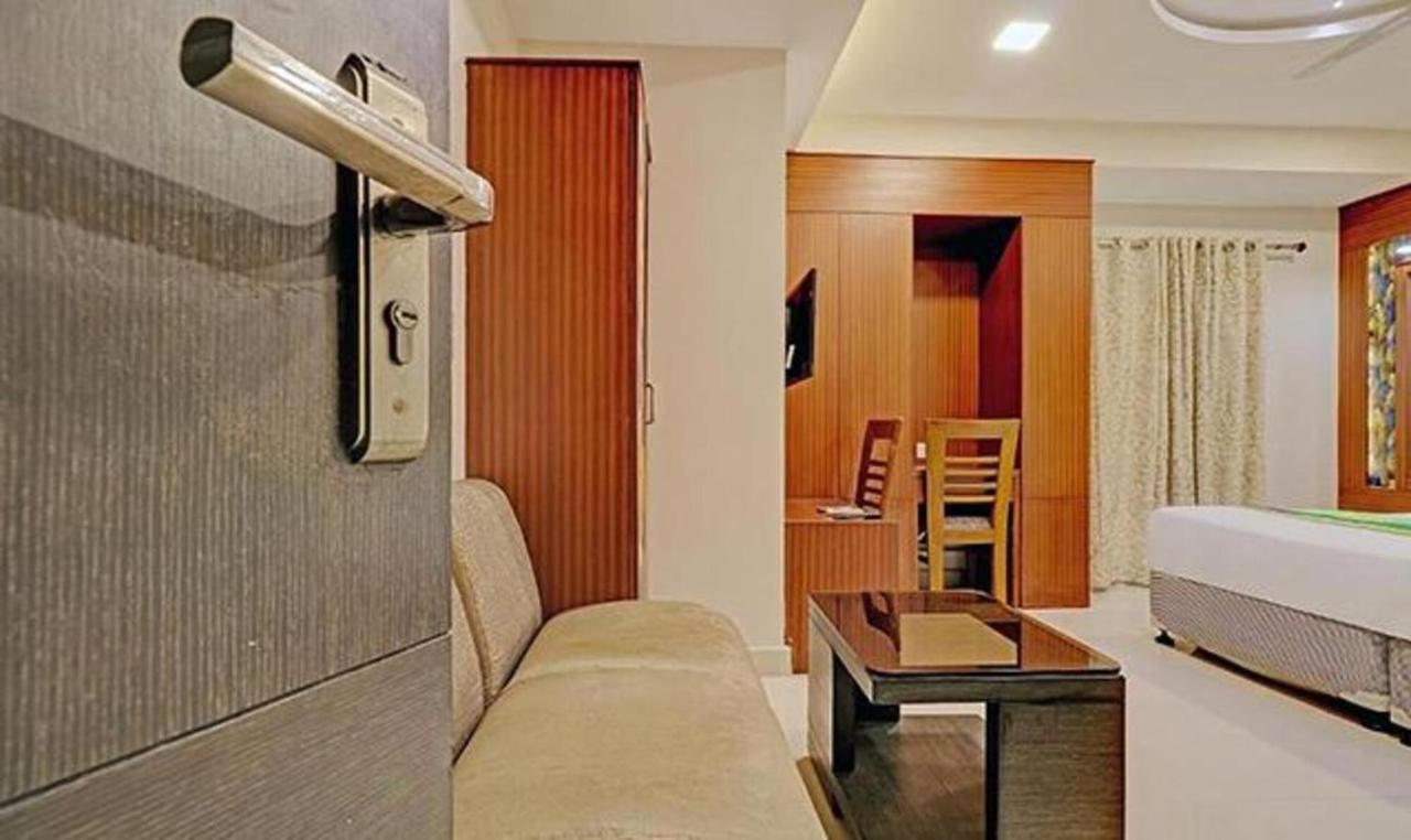 Pine Tree Boutique Hotel Ченай Екстериор снимка