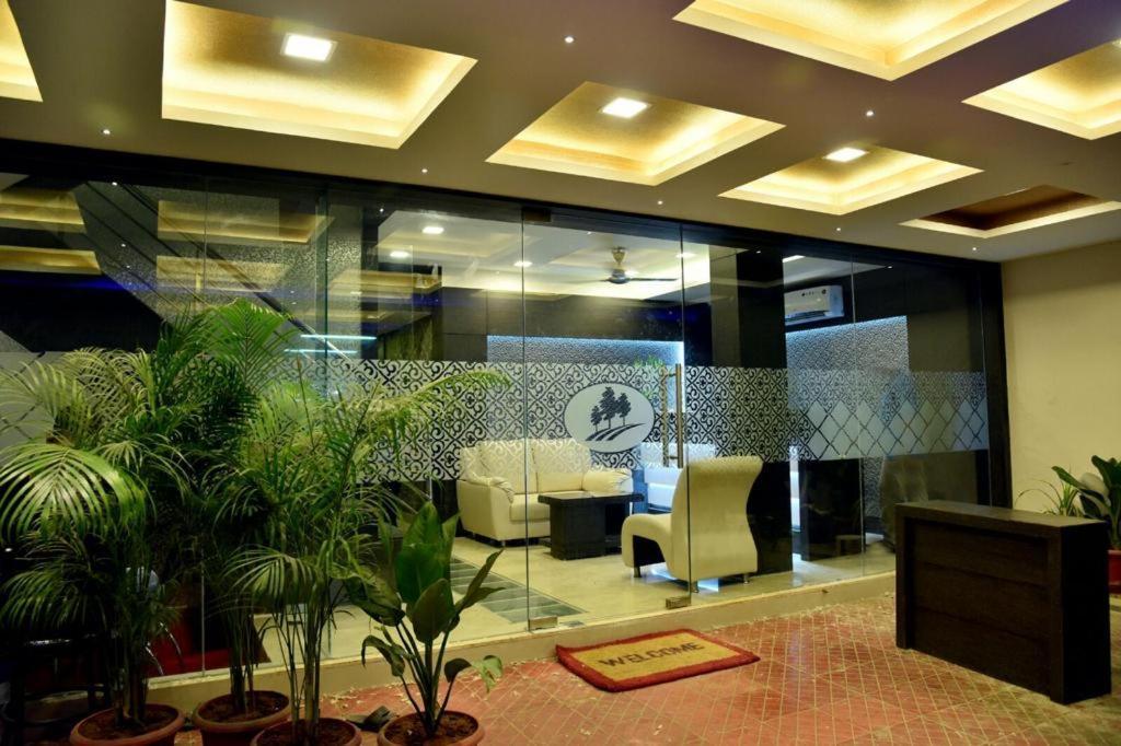 Pine Tree Boutique Hotel Ченай Екстериор снимка