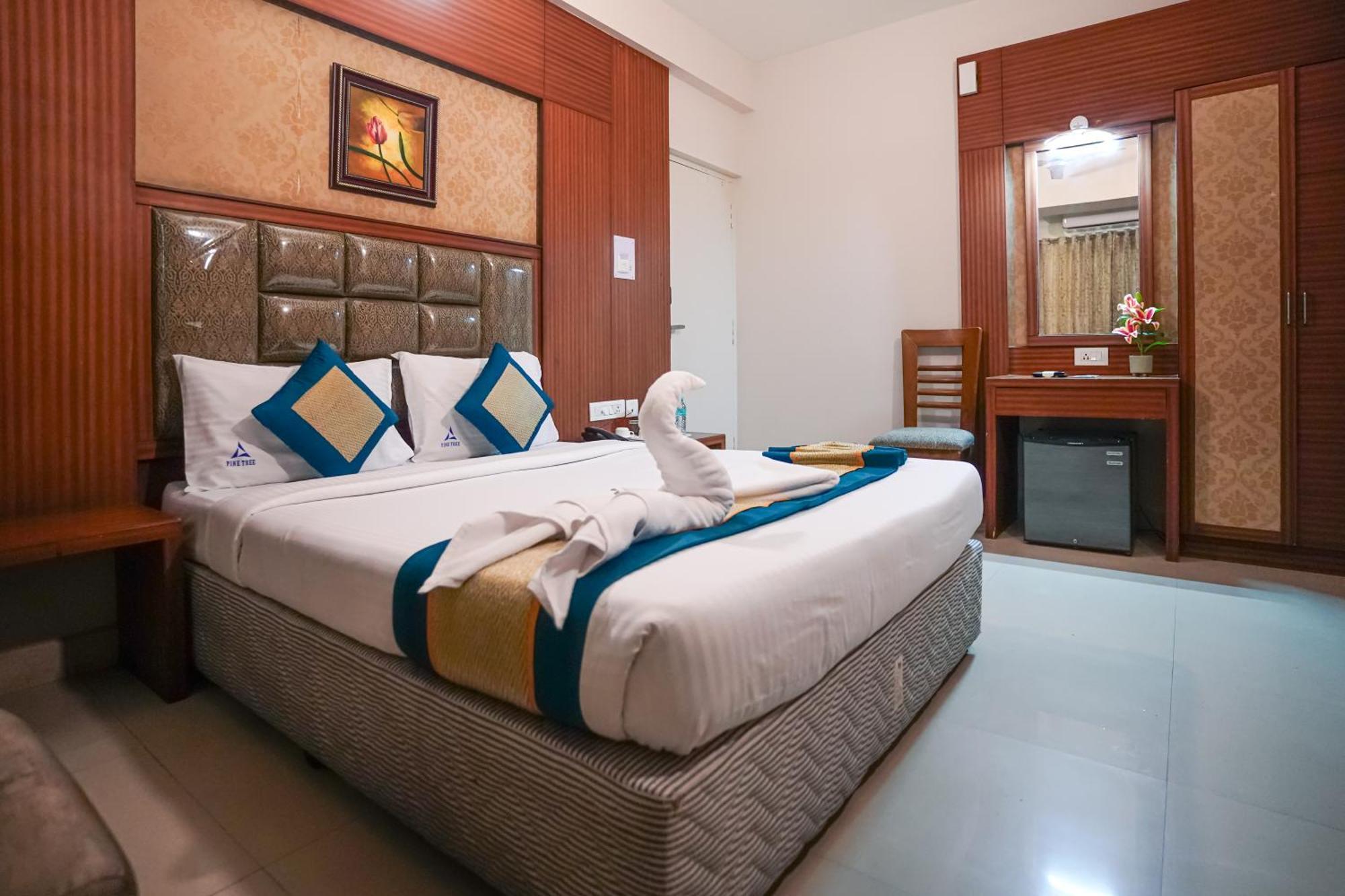 Pine Tree Boutique Hotel Ченай Екстериор снимка